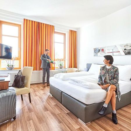 Health Vital Comfort Guestrooms Wels Exterior foto