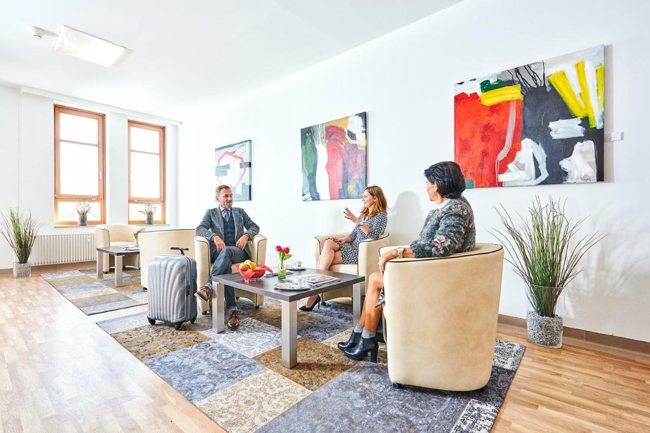 Health Vital Comfort Guestrooms Wels Exterior foto
