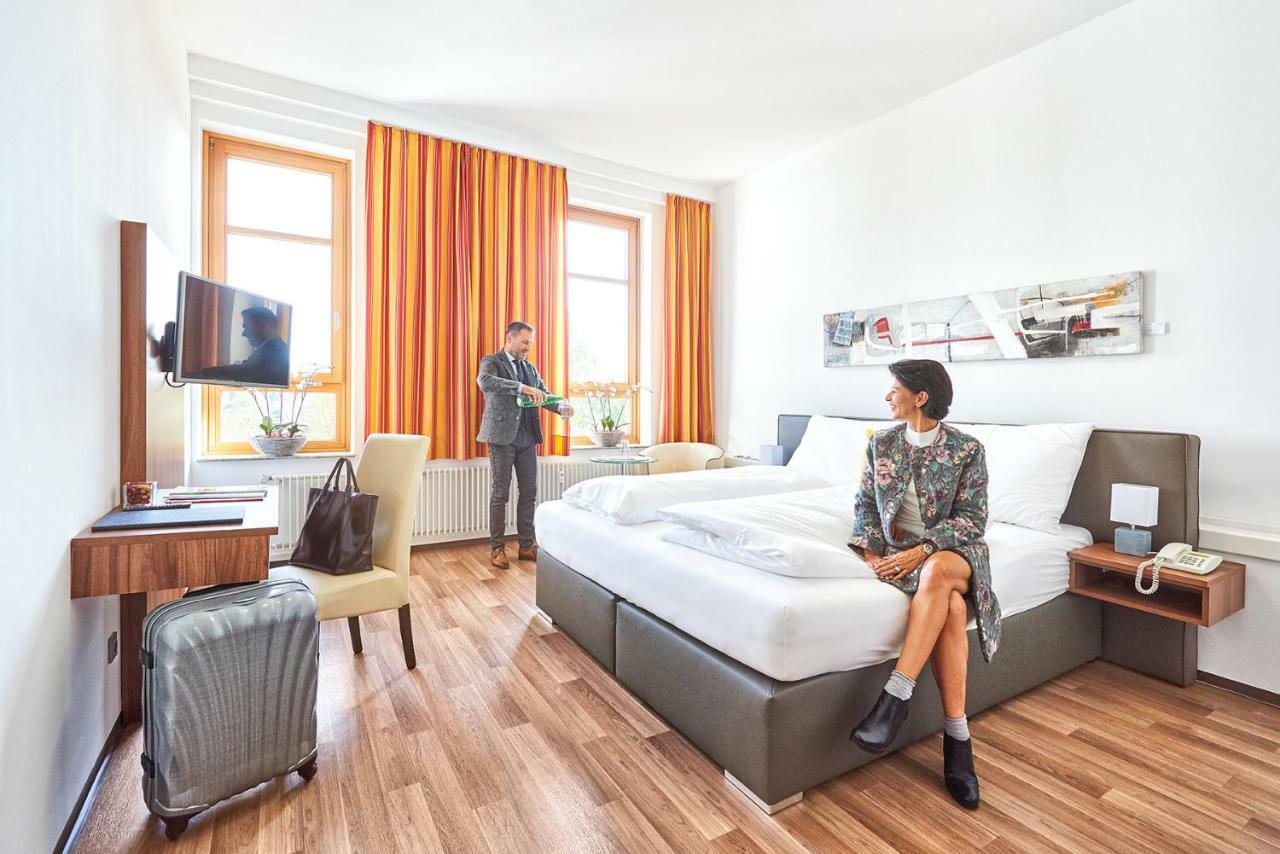 Health Vital Comfort Guestrooms Wels Exterior foto